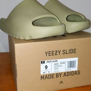 Yeezy Slide Resin